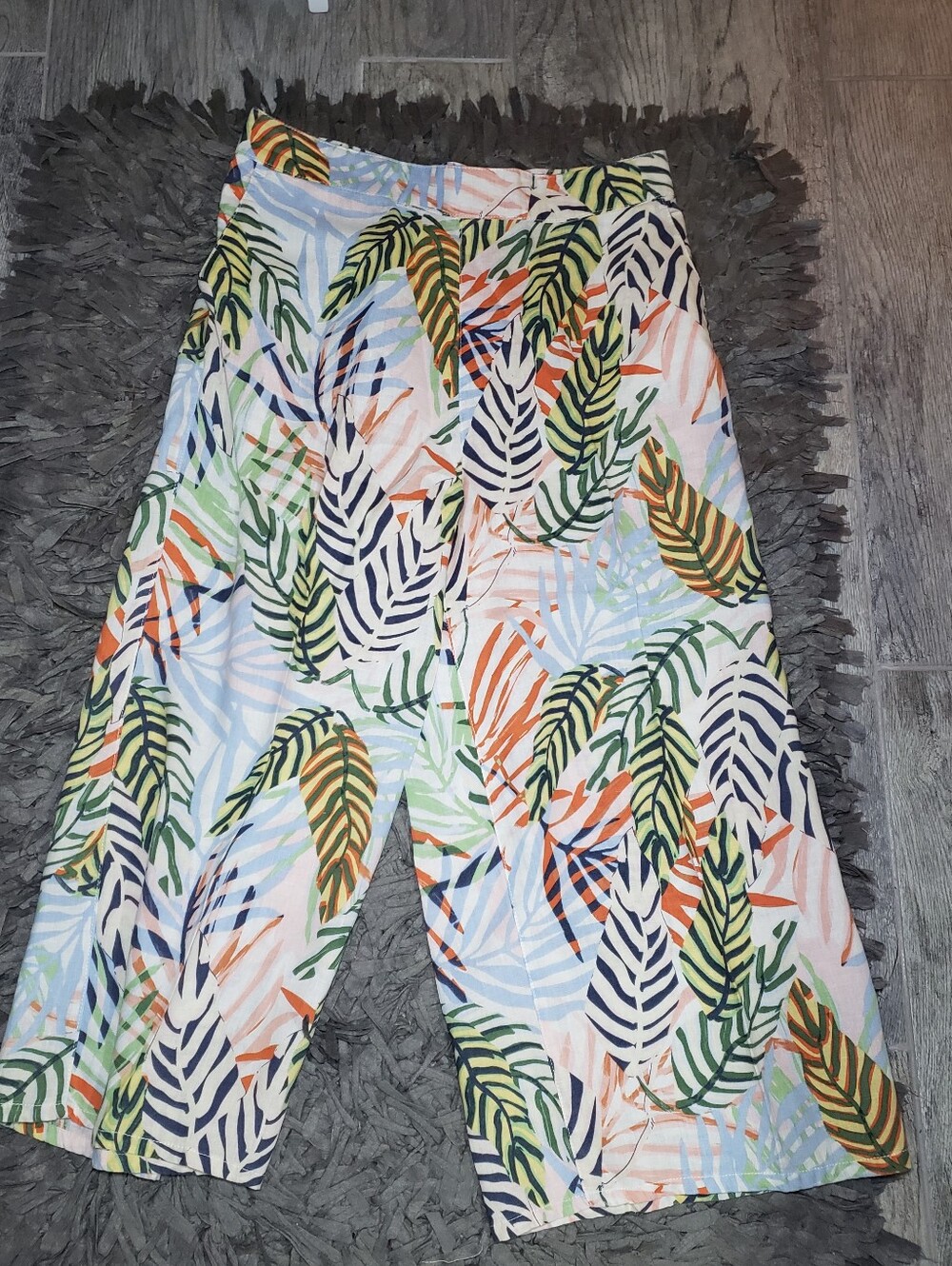 Tahari Linen Botanical Print Pants
